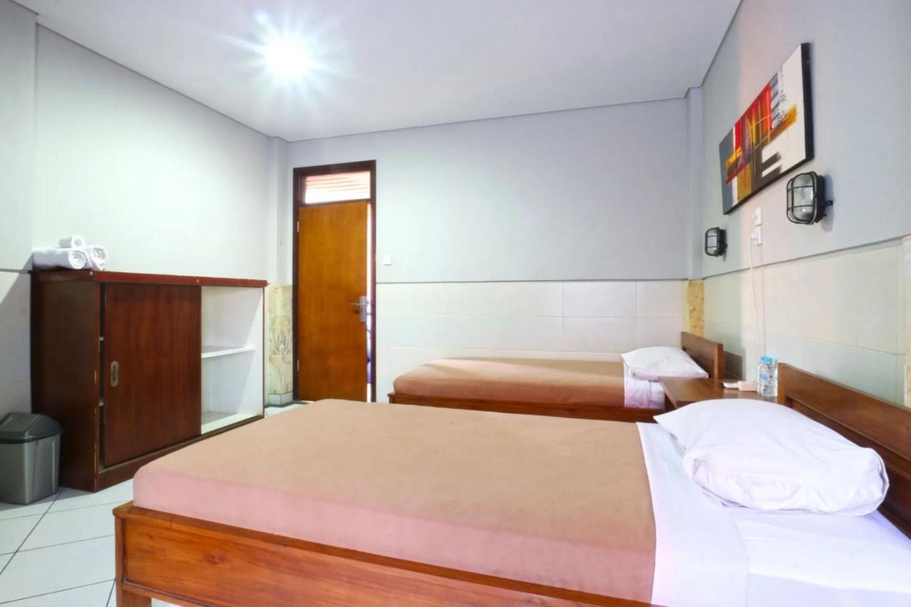 Kedin'S Inn Denpasar  Bagian luar foto