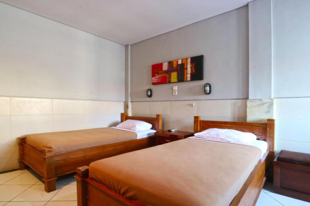 Kedin'S Inn Denpasar  Bagian luar foto