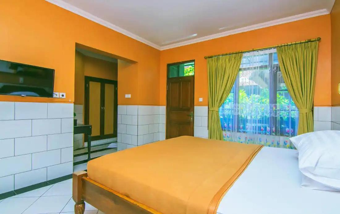 Kedin'S Inn Denpasar  Bagian luar foto