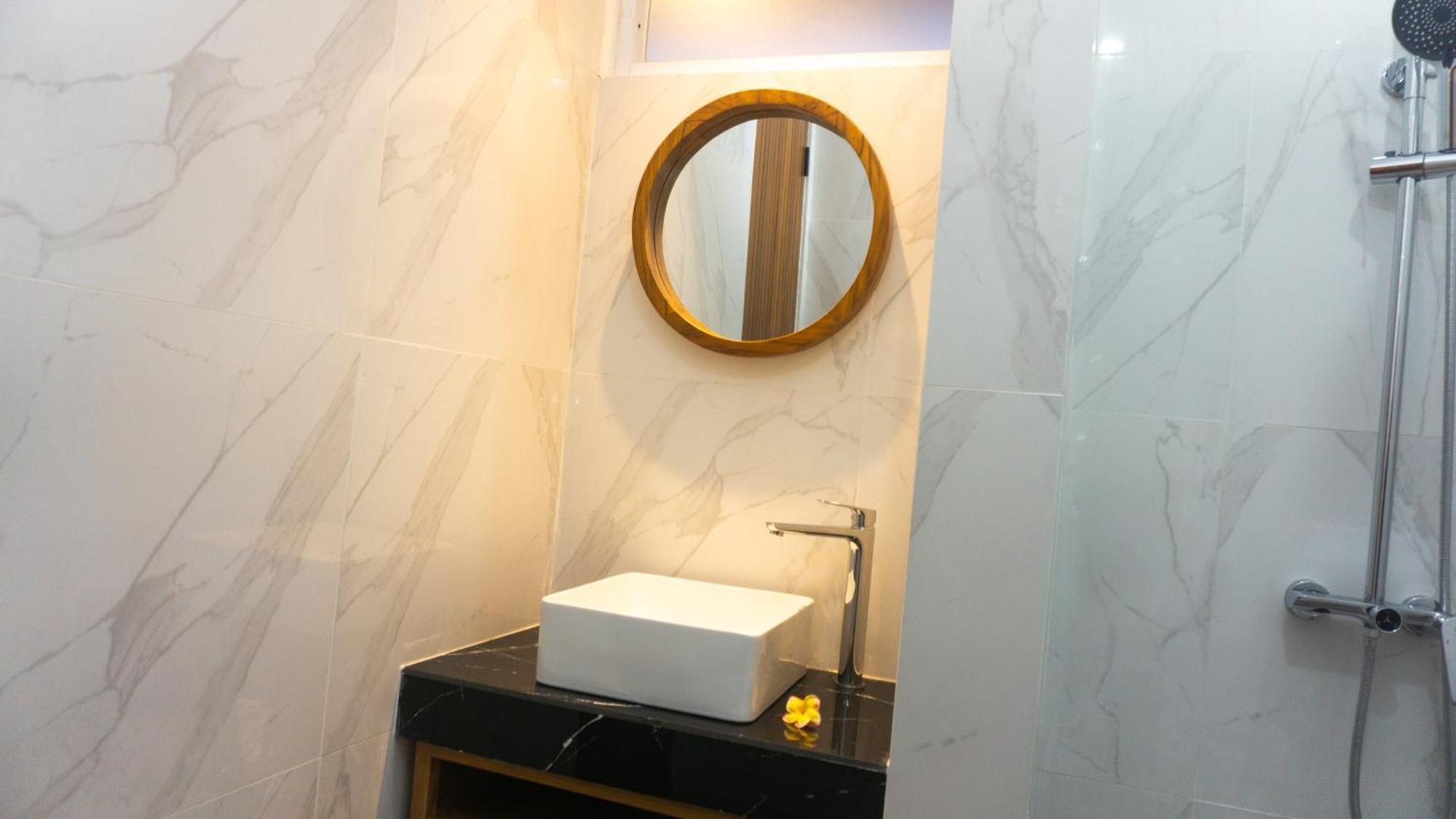 Kedin'S Inn Denpasar  Bagian luar foto